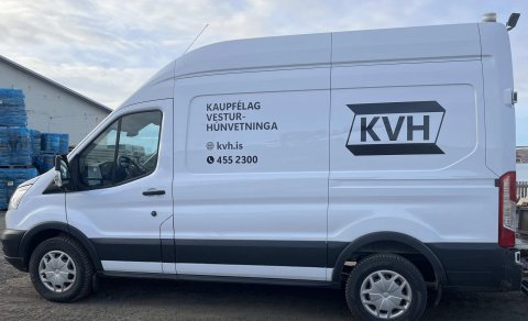 Sendibíllinn merktur